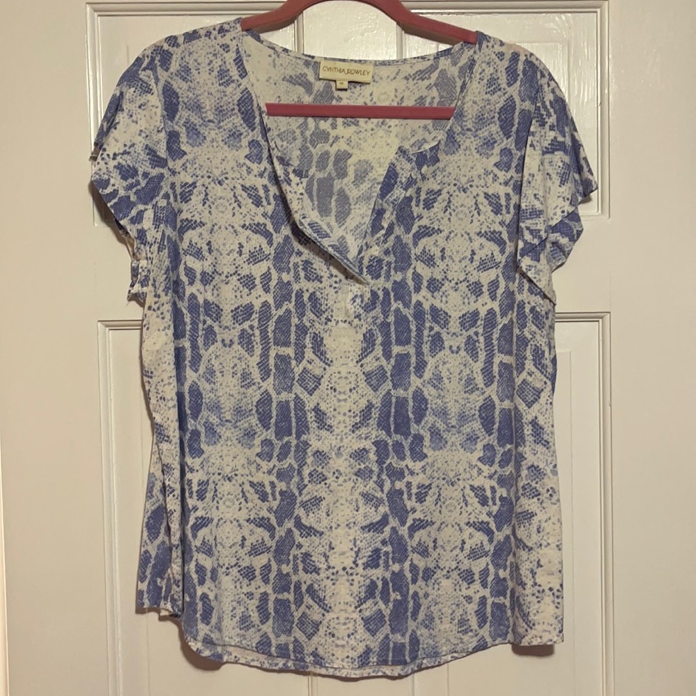 Linen Snakeskin Top